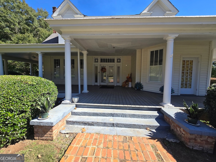 242 Lumpkin St, Cuthbert, GA 39840 - photo 1