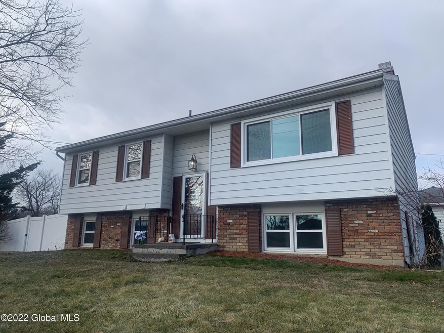 20 Corliss Ave, Rensselaer, NY 12144 - photo 1