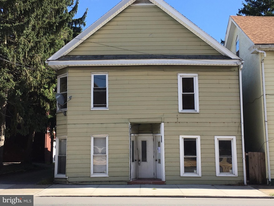 226 S 2nd St, Chambersburg, PA 17201 - photo 1