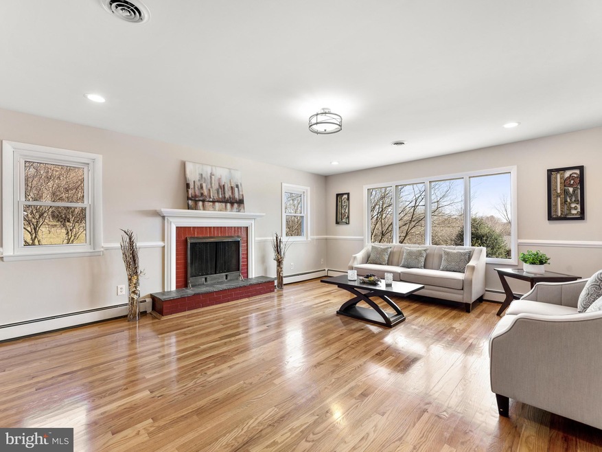 2108 Liberty Lake Dr, Sykesville, MD 21784 - photo 1