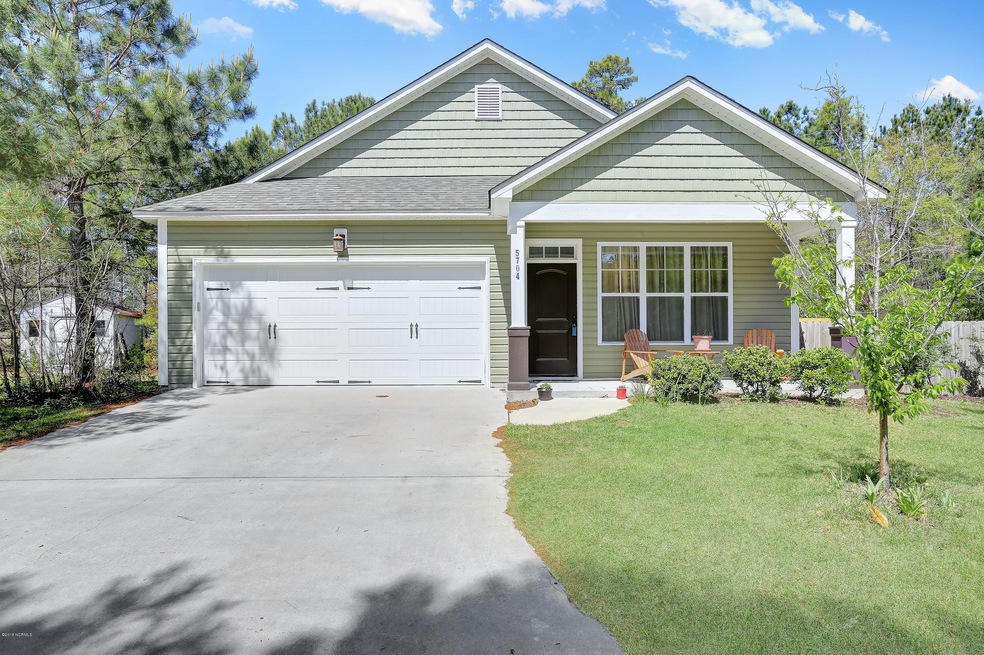 5704HighgrovePlace-1