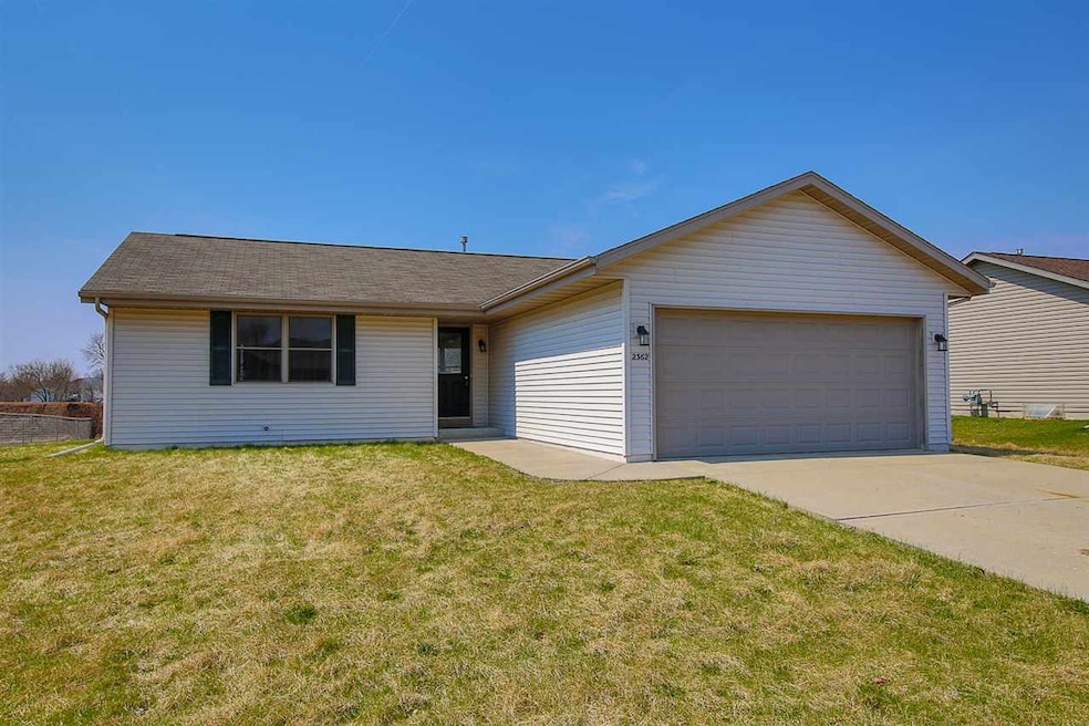 2362 S Terrace St, Janesville, WI 53546 - photo 1