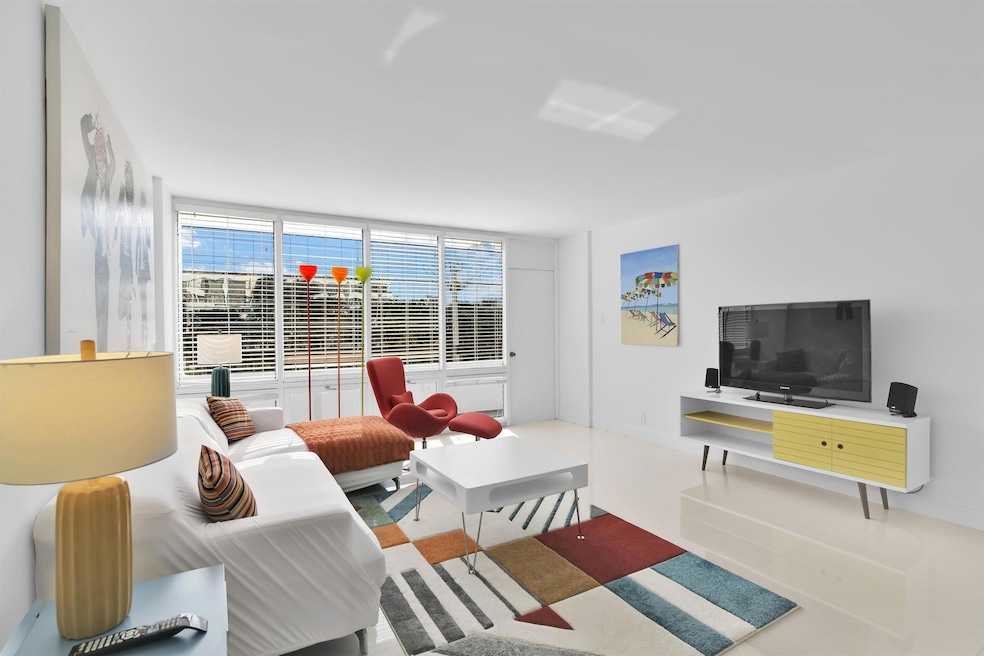 Pointe South unit 206, Boca Raton, FL 33432 - photo 1