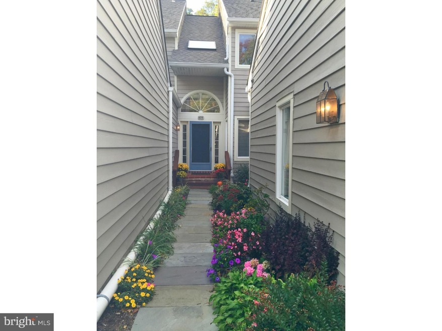 425 Wooded Way unit 30, Newtown Square, PA 19073 - photo 1