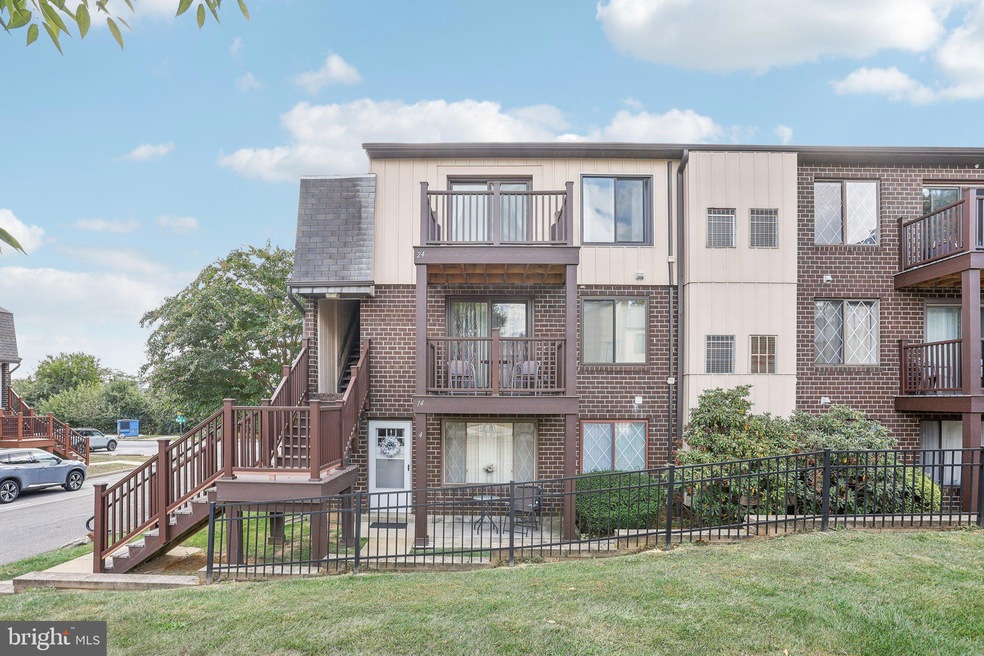 Altemus Farms unit M24, Brookhaven, PA 19015 - photo 1