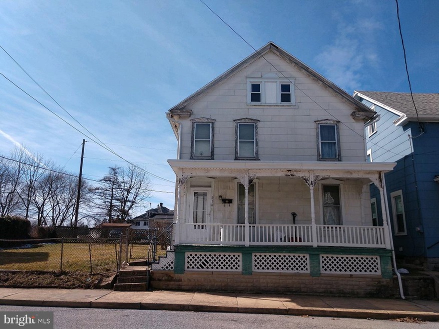 218 Park St, Waynesboro, PA 17268 - photo 1