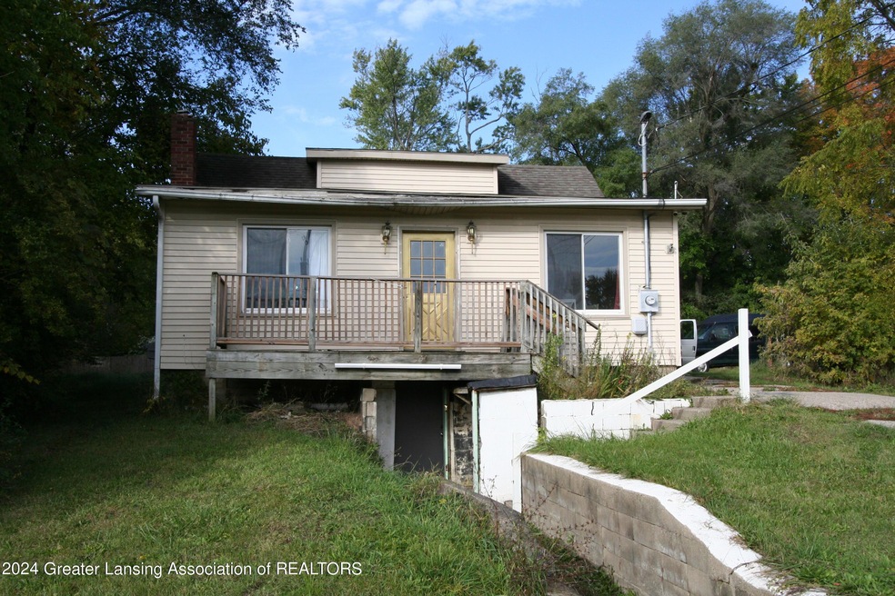 3120 S Cedar St, Lansing, MI 48910 - photo 1