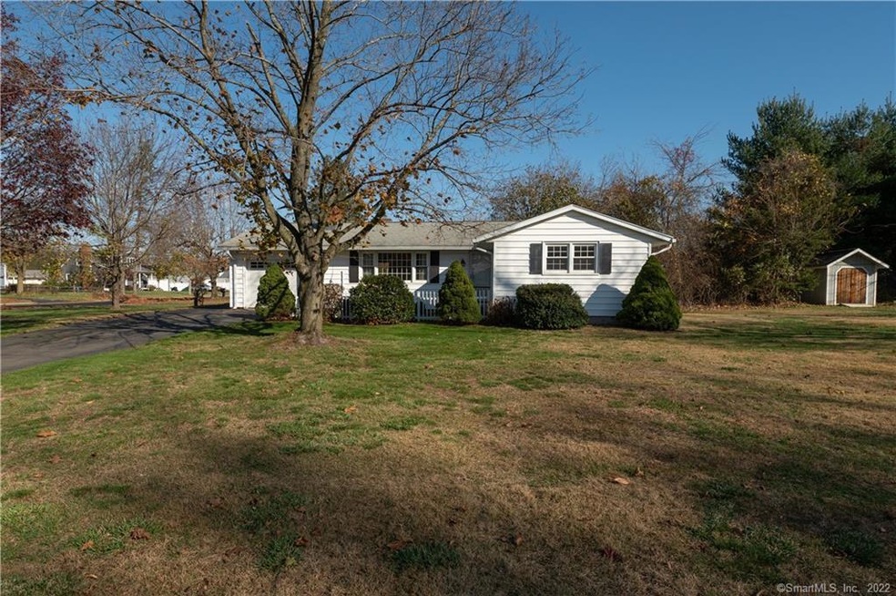 1 Bowling Green Dr, North Haven, CT 06473 - photo 1