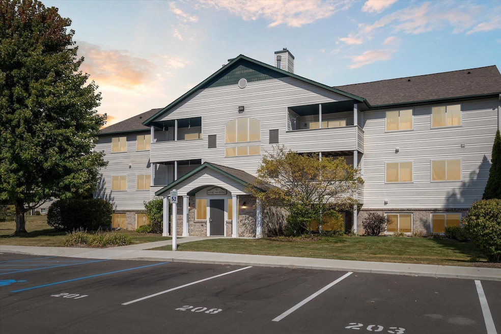01-6545-Clover-Ct-Caledonia-MI-49316-Win