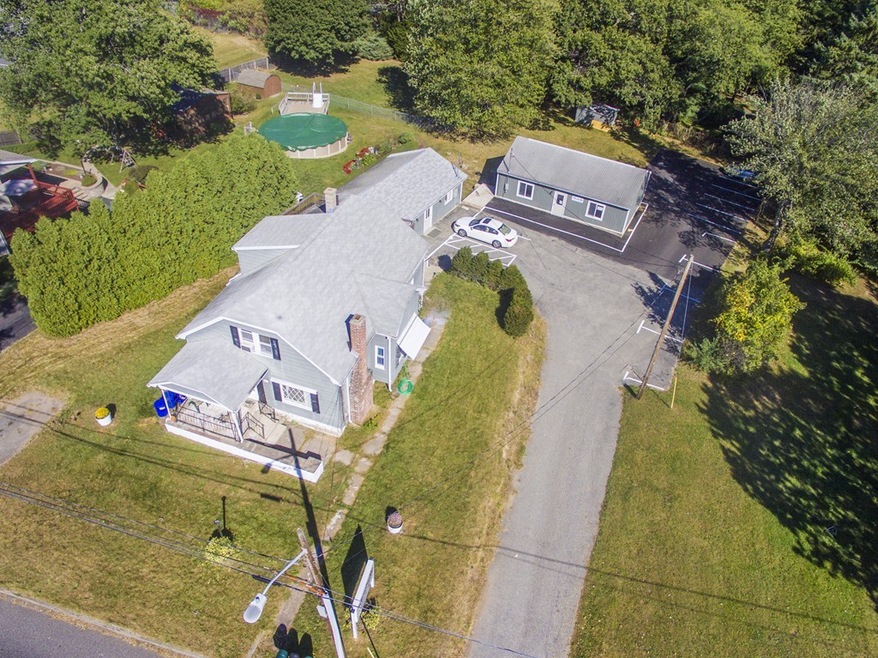 496 Whitney Ave, Holyoke, MA 01040 - photo 1