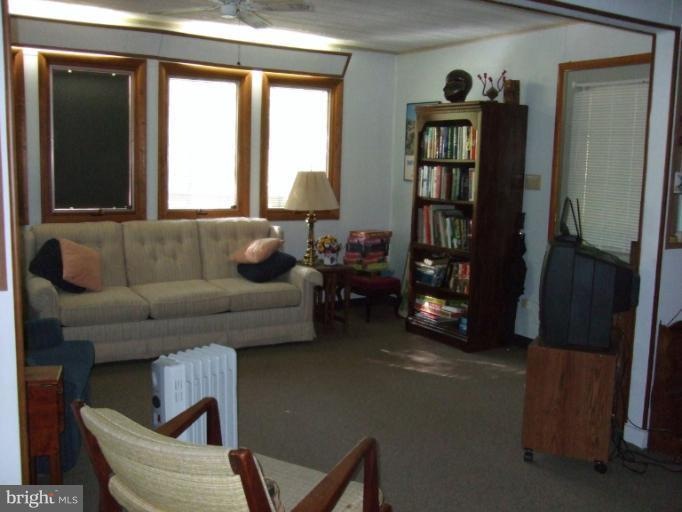 121 Laverne Ln, Hedgesville, WV 25427 - photo 1