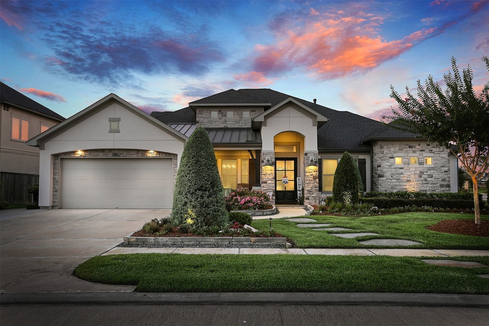 1821 Avery Ln, Friendswood, TX 77546 - photo 1