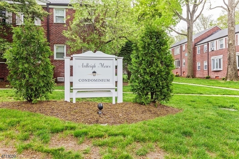 45 Park Ave unit 108, Verona, NJ 07044 - photo 1