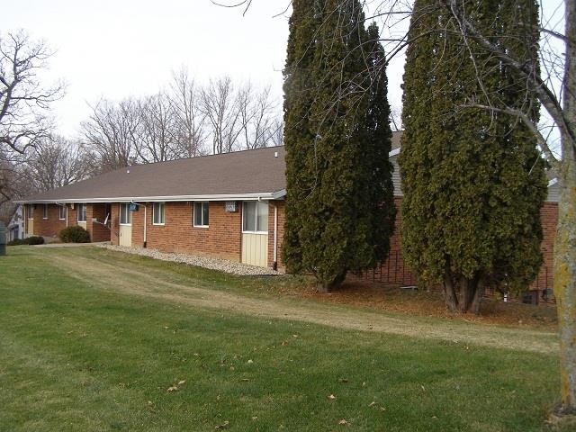 103 16th St, Potosi, WI 53820 - photo 1