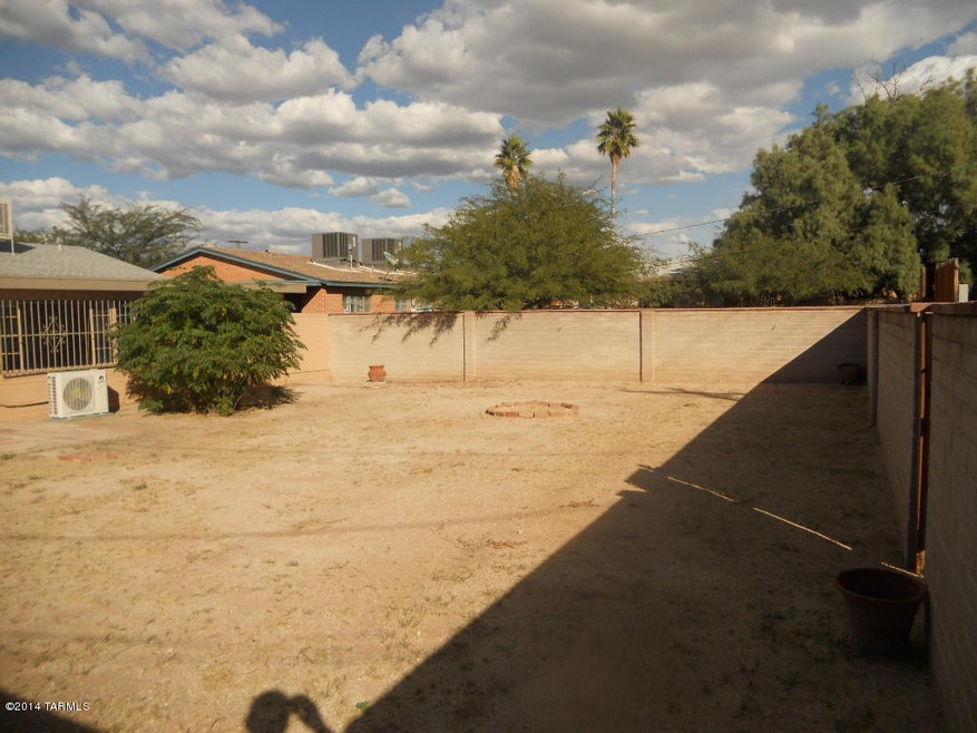 328 E Lester St, Tucson, AZ 85705 - photo 1