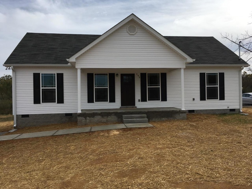 999 Old Farmington Rd