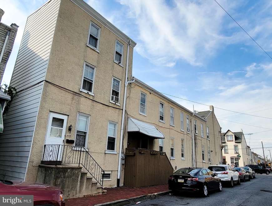 924 Amity St, Reading, PA 19604 - photo 1