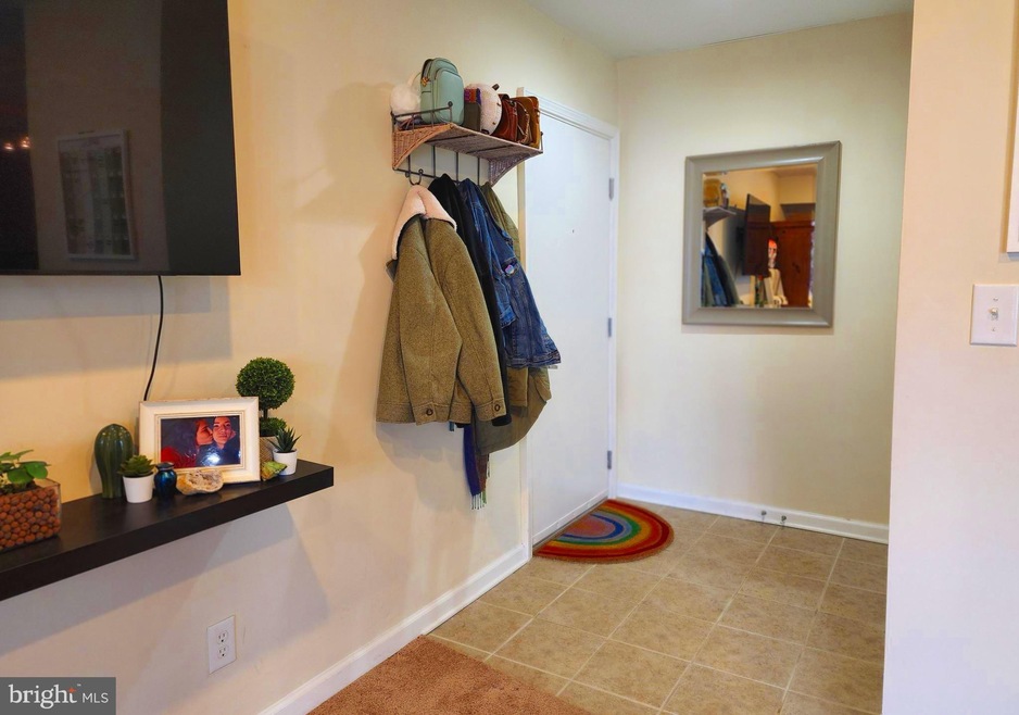 1113 Primrose Ct unit 304, Annapolis, MD 21403 - photo 1