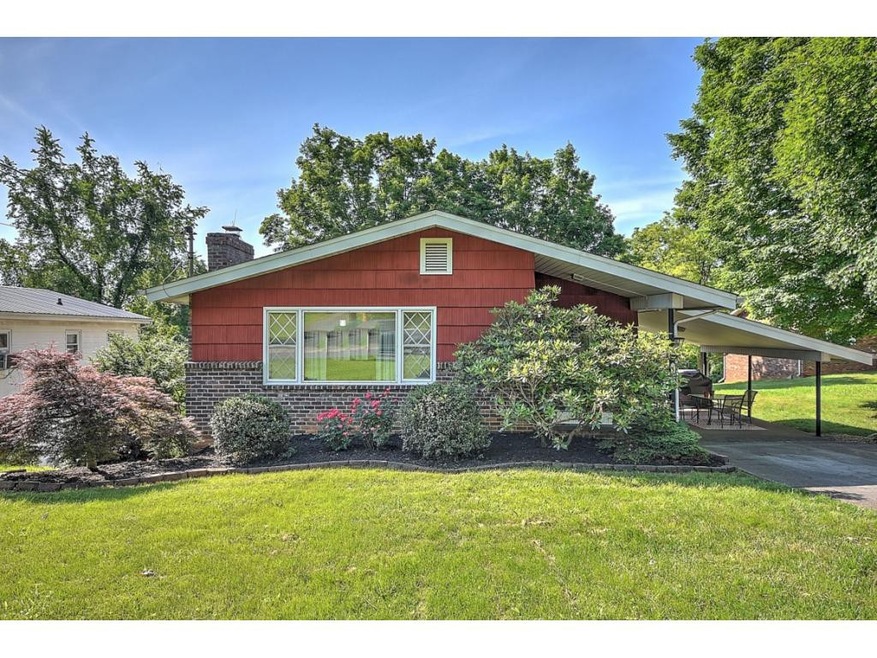 166 E Highland Rd, Johnson City, TN 37601 - photo 1