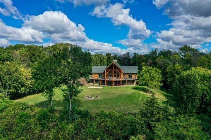 4500 Winkler Ln, Potosi, WI 53820 - photo 1