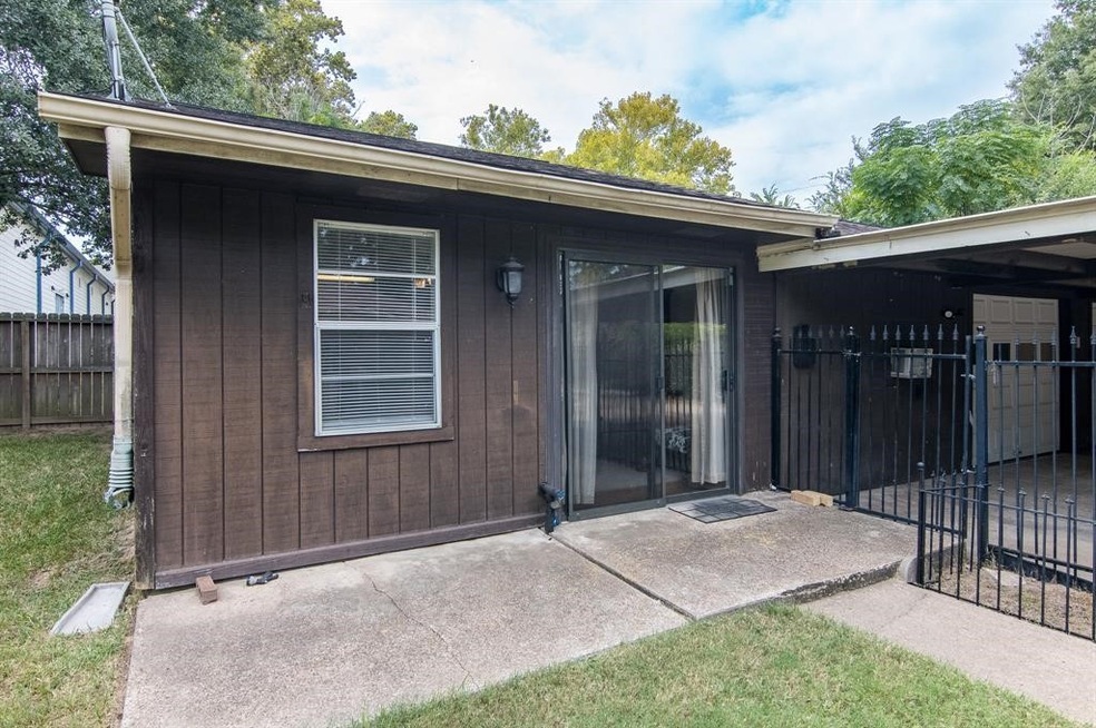31102 Stella Ln unit A, Tomball, TX 77375 - photo 1