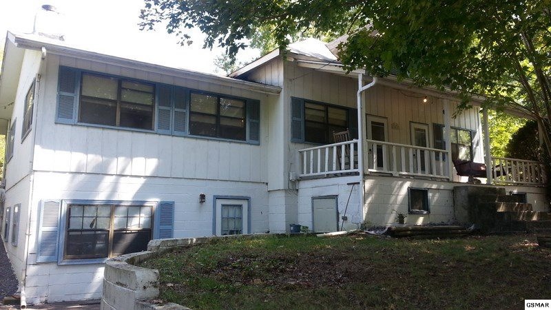 3439 Forest St, Pigeon Forge, TN 37863 - photo 1