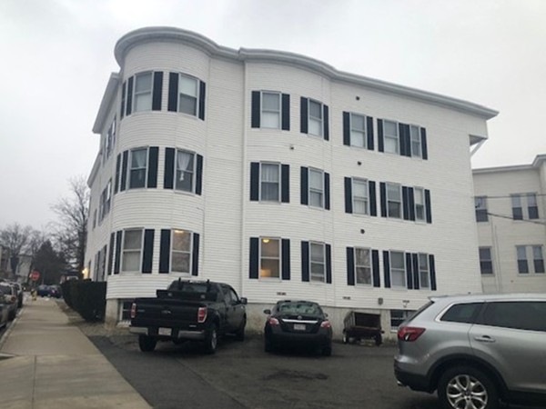 52 Providence St unit 1, Worcester, MA 01604 - photo 1