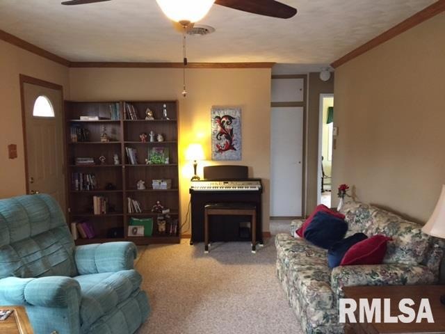 2004 W 75th Place, Davenport, IA 52806 - photo 1