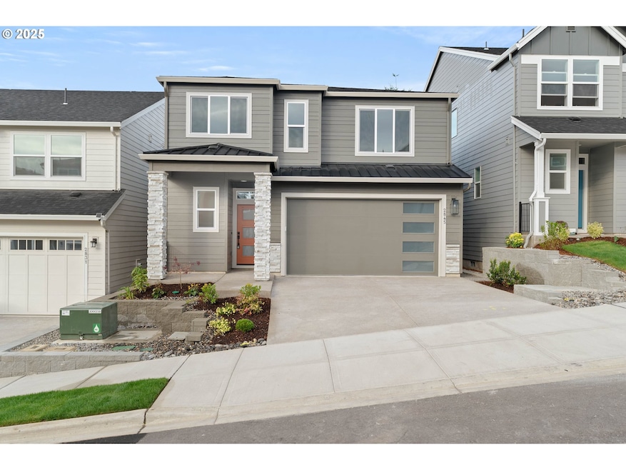 Pending $904,875 • Co-Listing Agent