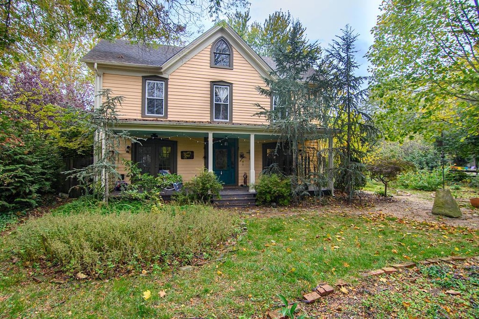 For Sale $585,000 • Co-Listing Agent