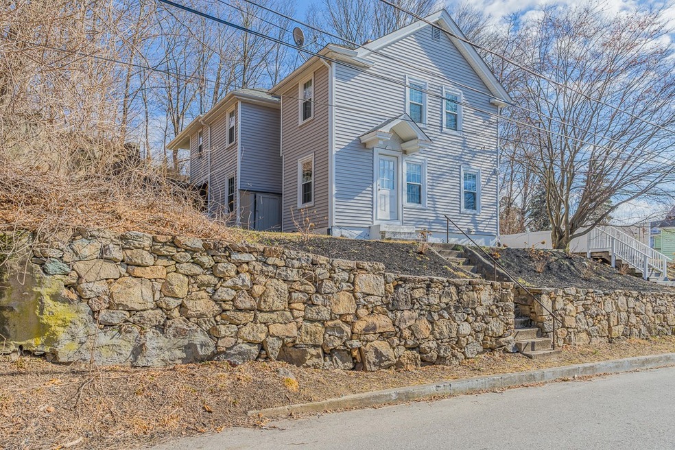 11 Sisson St, West Warwick, RI 02893 - photo 1