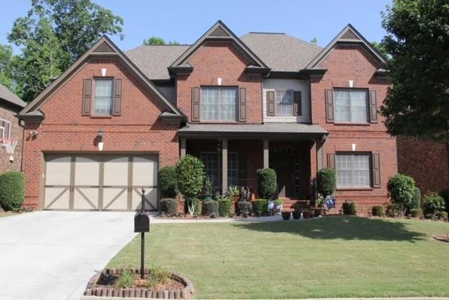 A well-maintained, gorgeous, traditional 3-side br