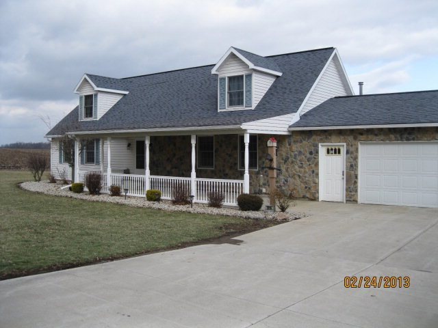 2215 Shupp Rd, Bucyrus, OH 44820 - photo 1