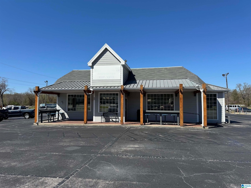 1381 1st St N, Alabaster, AL 35007 - photo 1