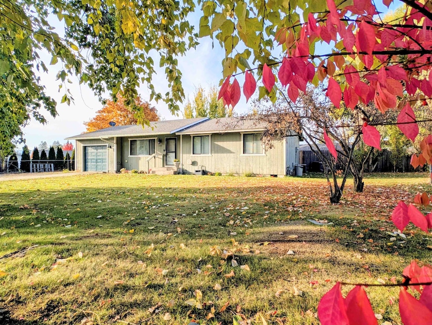 1321 E 4th St, Deer Park, WA 99006 - photo 1