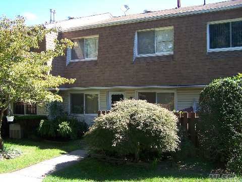 168 Storm Dr unit 168, Holtsville, NY 11742 - photo 1