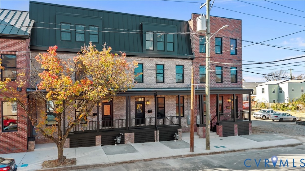 For Sale $936,630 • Co-Listing Agent