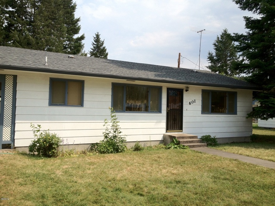 601 8th St E, Polson, MT 59860 - photo 1