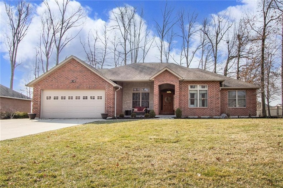 375 Woodside Ct, Batesville, IN 47006 - photo 1