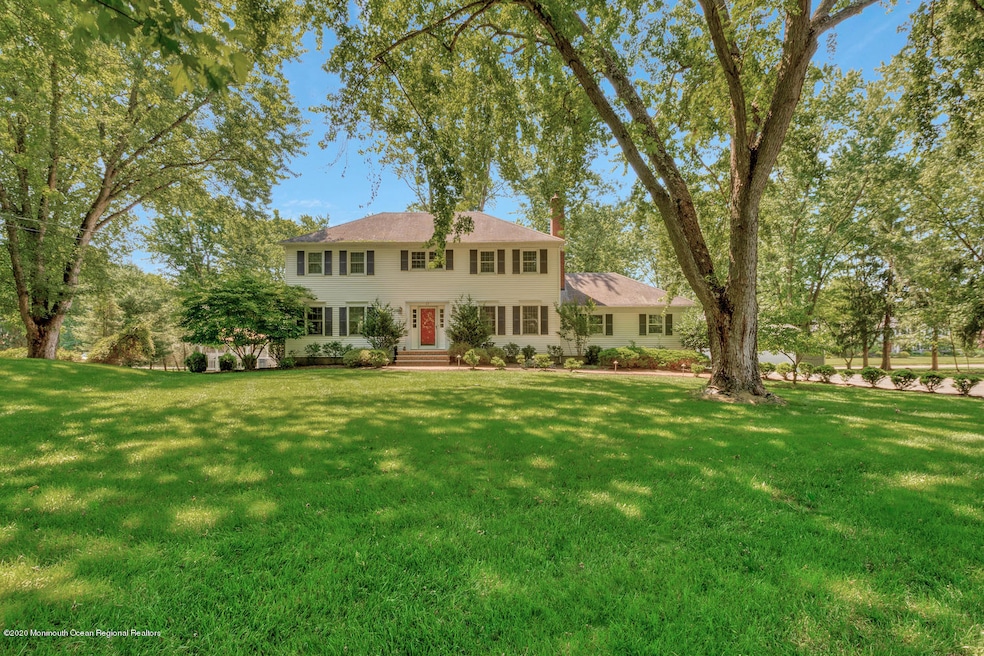 17 Algonquin Rd Holmdel NJ-large-001-003