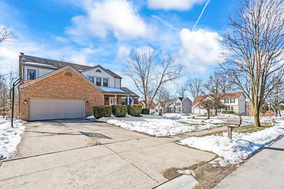 1011 Oakshade Drive-1.jpg-SMALL