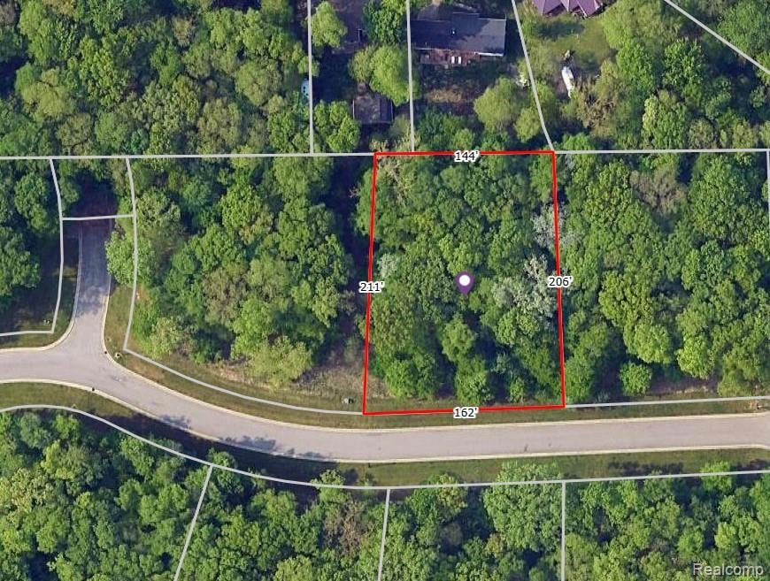 676 Kings Fairway Ln, Grand Blanc, MI 48439 - photo 1