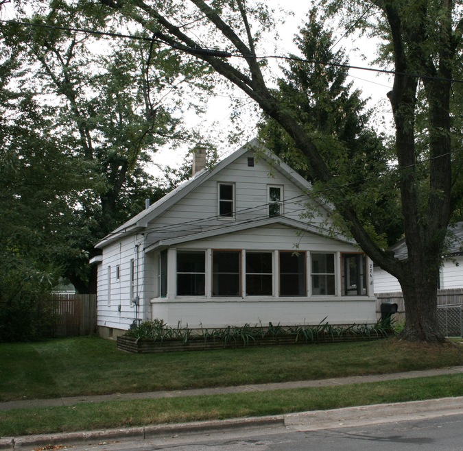 224 Crown Front