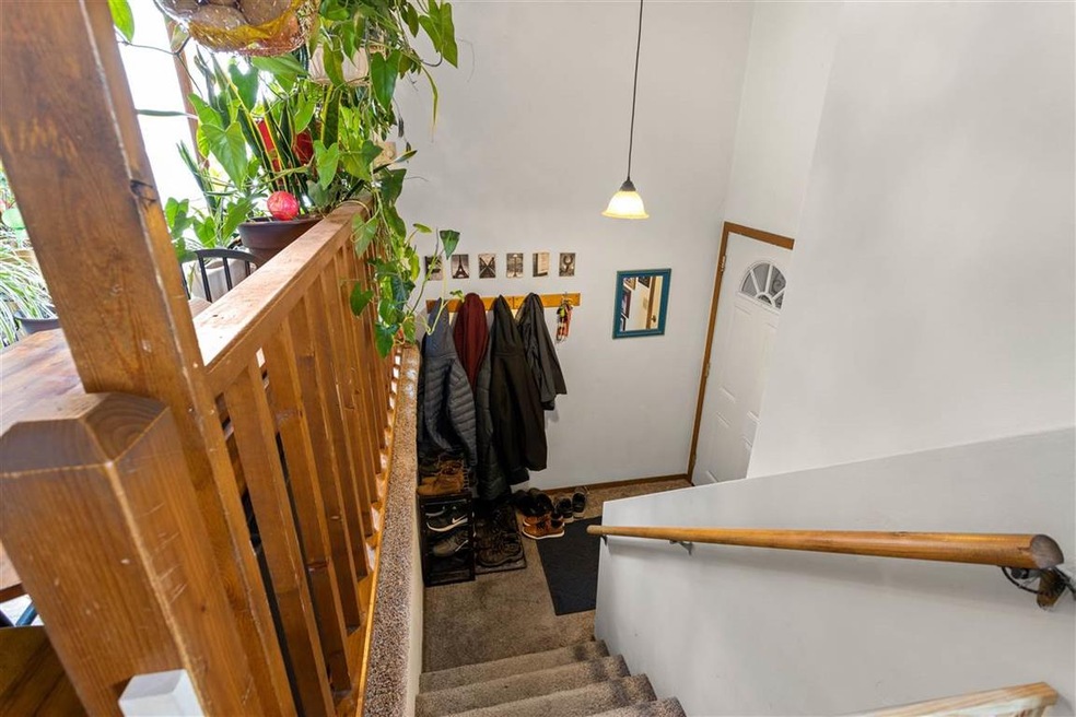 2123 W Jonathon Dr, Appleton, WI 54914 - photo 1