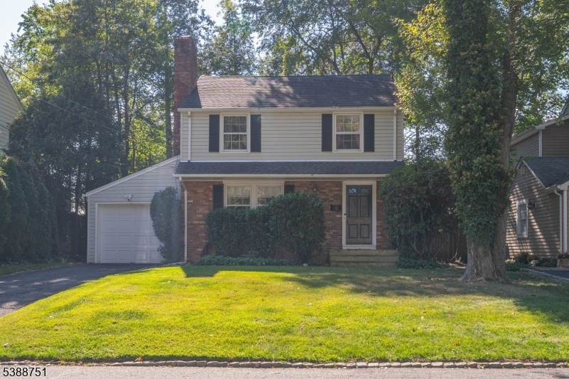 68 Colfax Rd, Springfield, NJ 07081 - photo 1