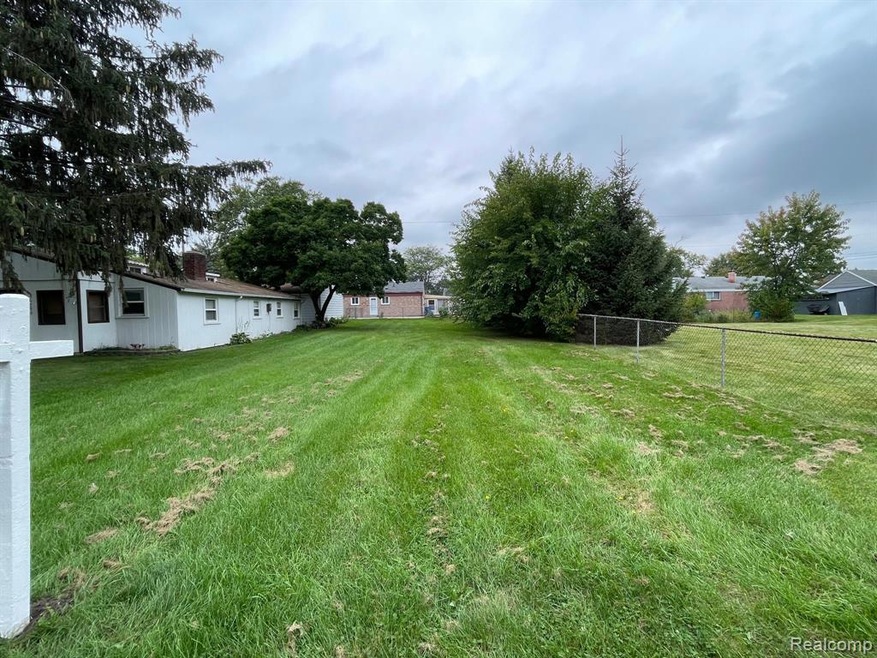 VACANT LOT