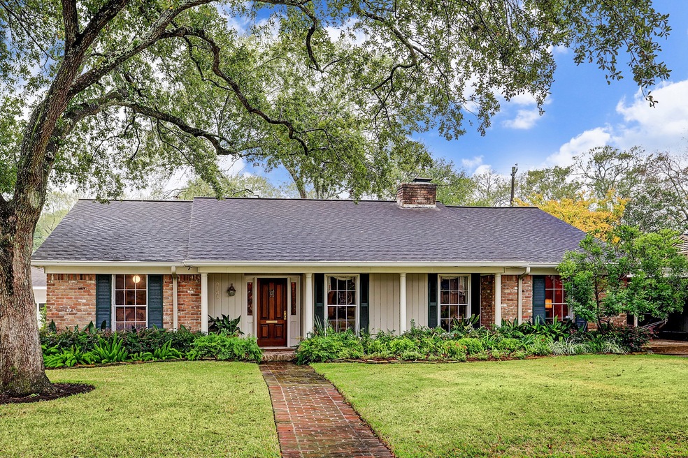 The classic style of this Briargrove home is timeless and still considered one of the most attractive of the original designs.  The builder, Paul McConnell, was also principle Briargrove developer and know for building quality homes.  The house is now vacant. Photos were taken before Owners moved, to show how beautiful the home can be!