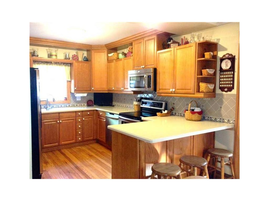 Kitchen. New Stainless Steel Appliances, Corian Co
