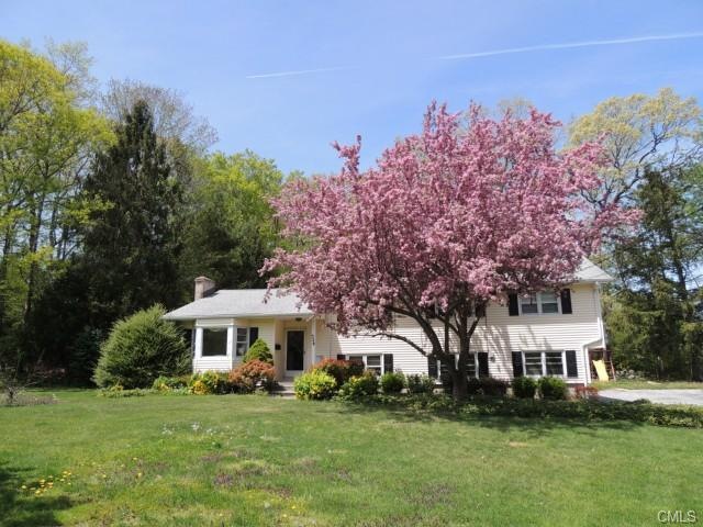 528 Pepper Ridge Rd, Stamford, CT 06905 - photo 1