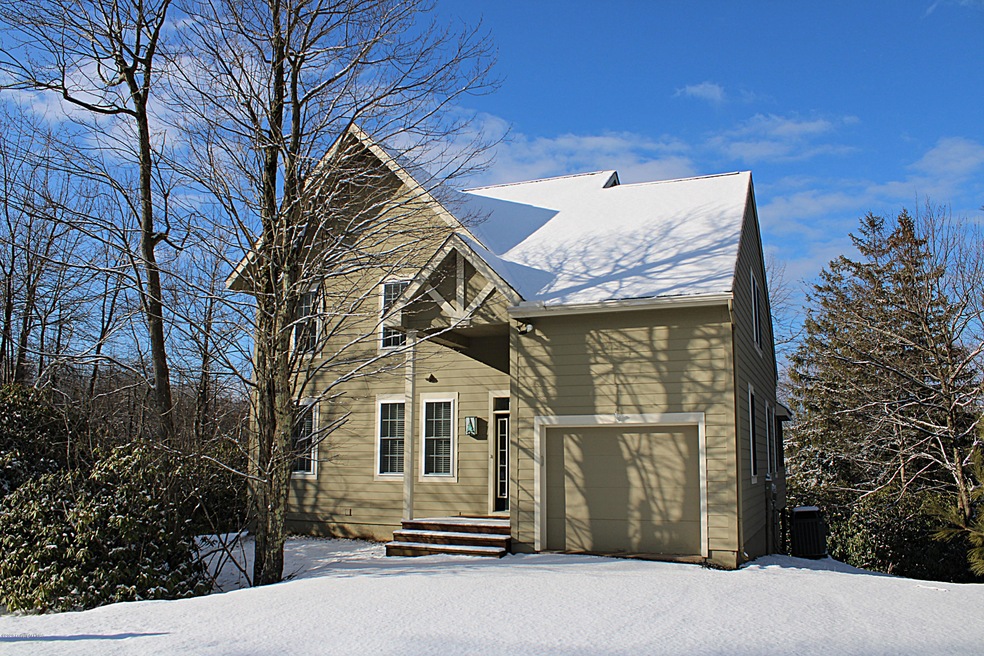 114 Meenesink Ln, Pocono Pines, PA 18350 - photo 1